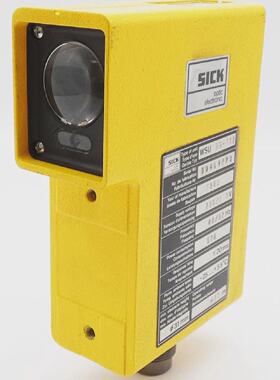 Sick WSU 26112 220240V 4862Hz 5VA Sicherheitslichtschranke u