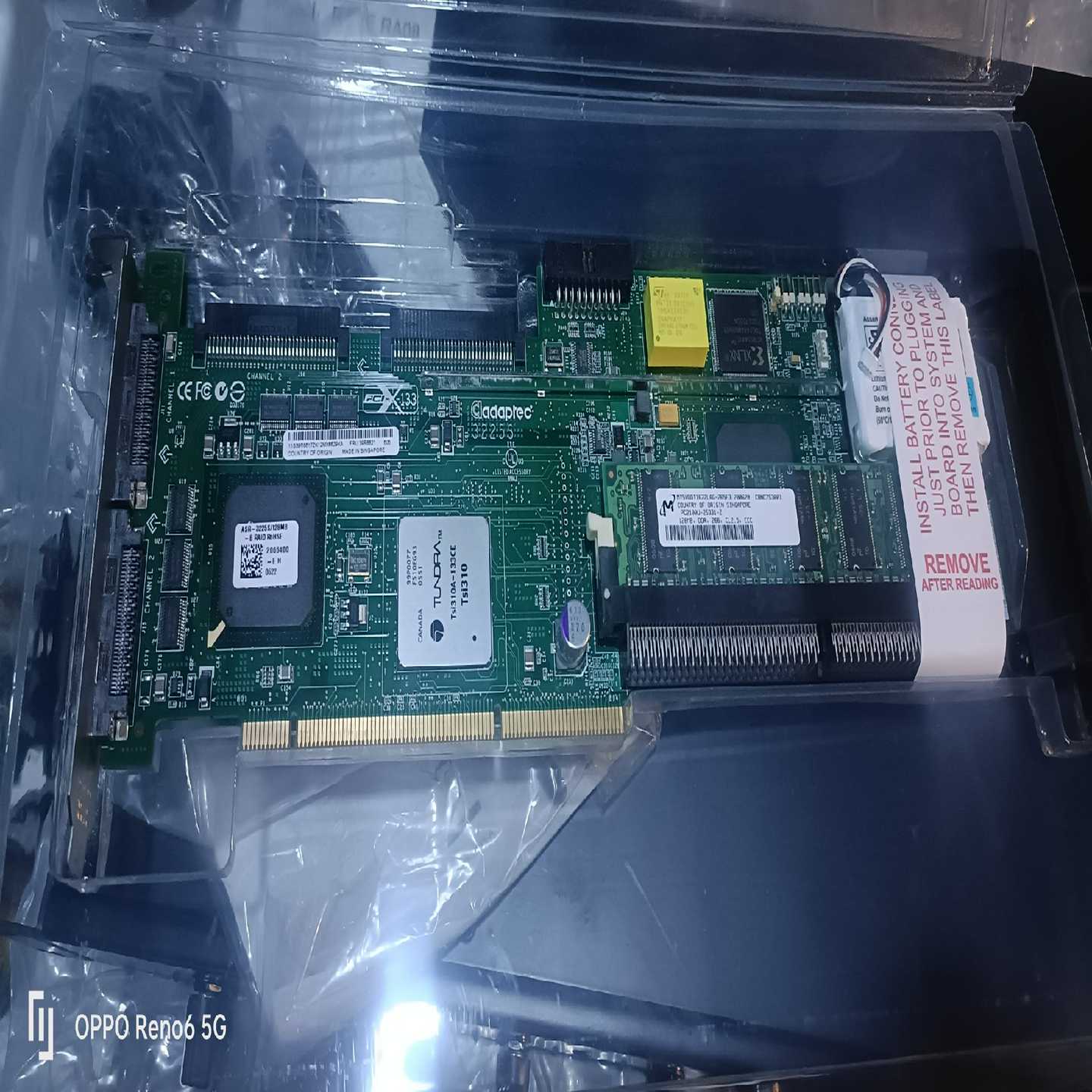 服务器阵列卡，全新未使用过，功能包好，下图实物拍摄，只需两百