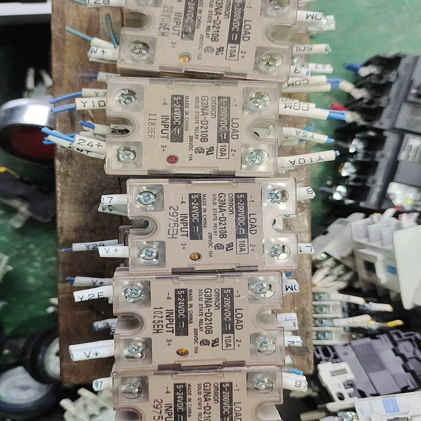 议价欧姆龙固态继电器G3NA-D210B，10A，直流控直流，二