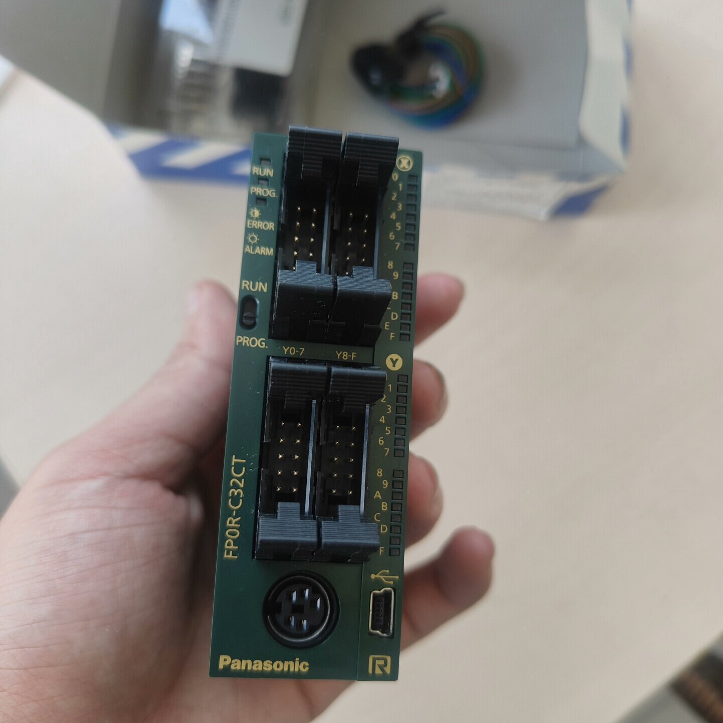 松下plc模块，型号：FP0R-C32CT--议价商品