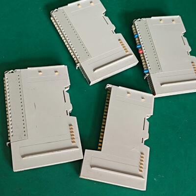 询价*beijer模块GT12df2个GT226F一个半