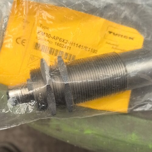 【询价】图尔克传感器。EM30-AP6X2-H1141/s1102，