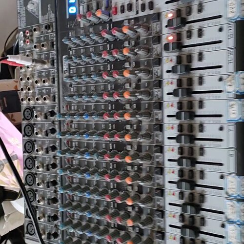 百灵达x2222usb调音台-询