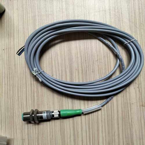 UB300-18GM40-E5-V1德国超声波传感器~询价