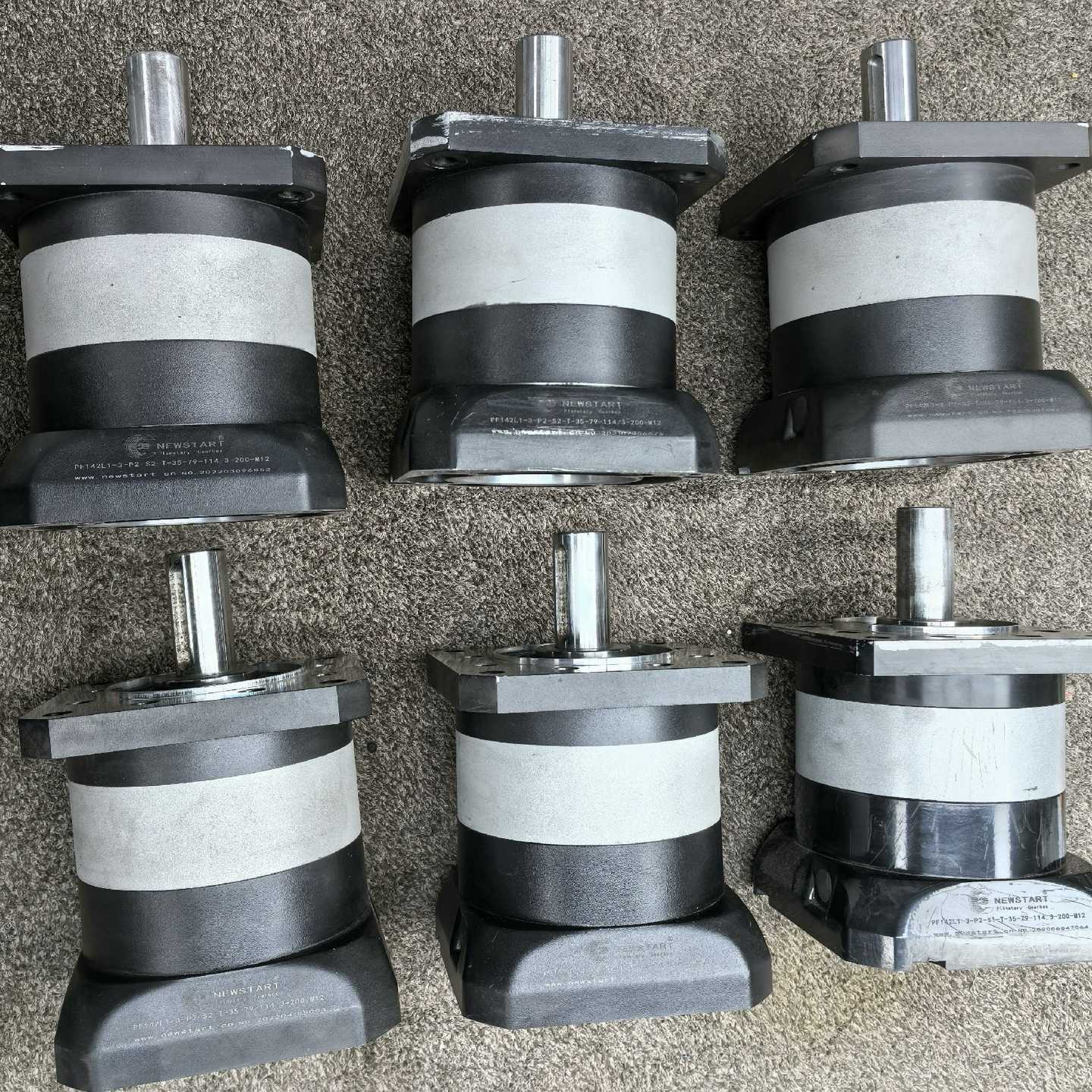 询价纽式达特减速器PF142L1-3-P2-S2-T-35-79