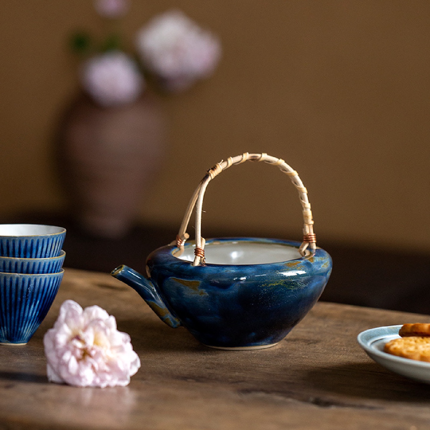 日式复古窑变茶具茶壶陶瓷家用提梁壶泡茶壶创意藤编冷水壶泡茶壶