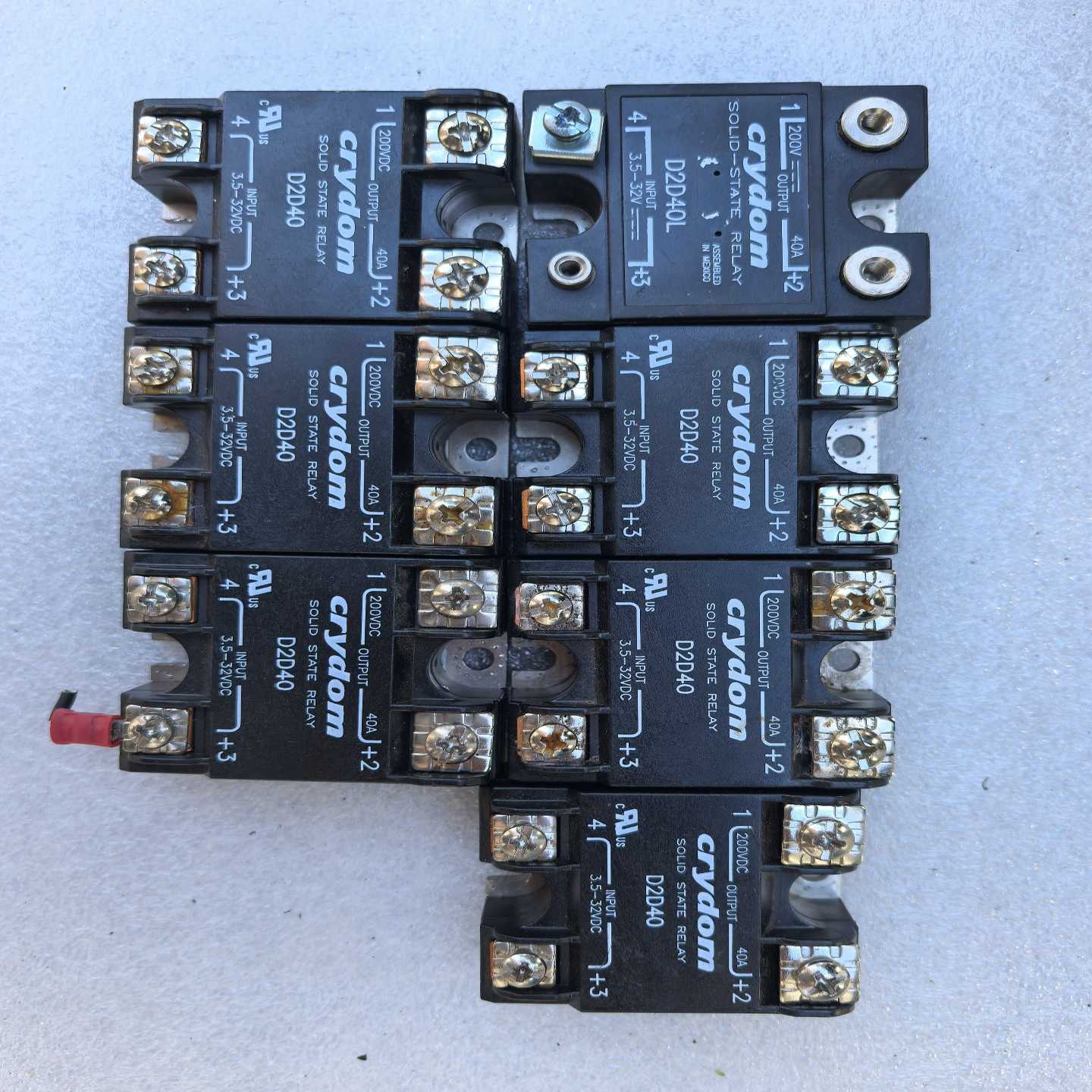 美国Crydom固态继电器D2D40，二手拆机，成色如图，功