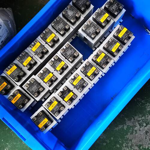 询-固态继电器25A40A60A75A80A100A均有直流控