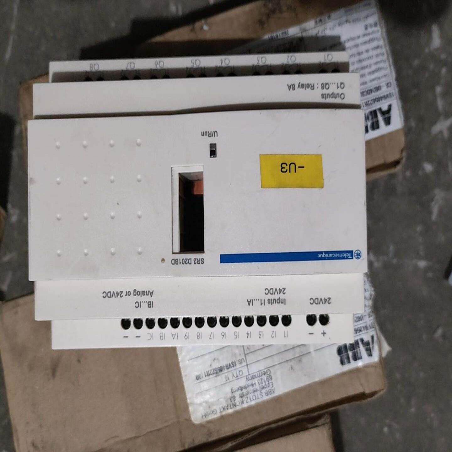 SR2D201BD施耐德24VDC，8.2W--议价商品