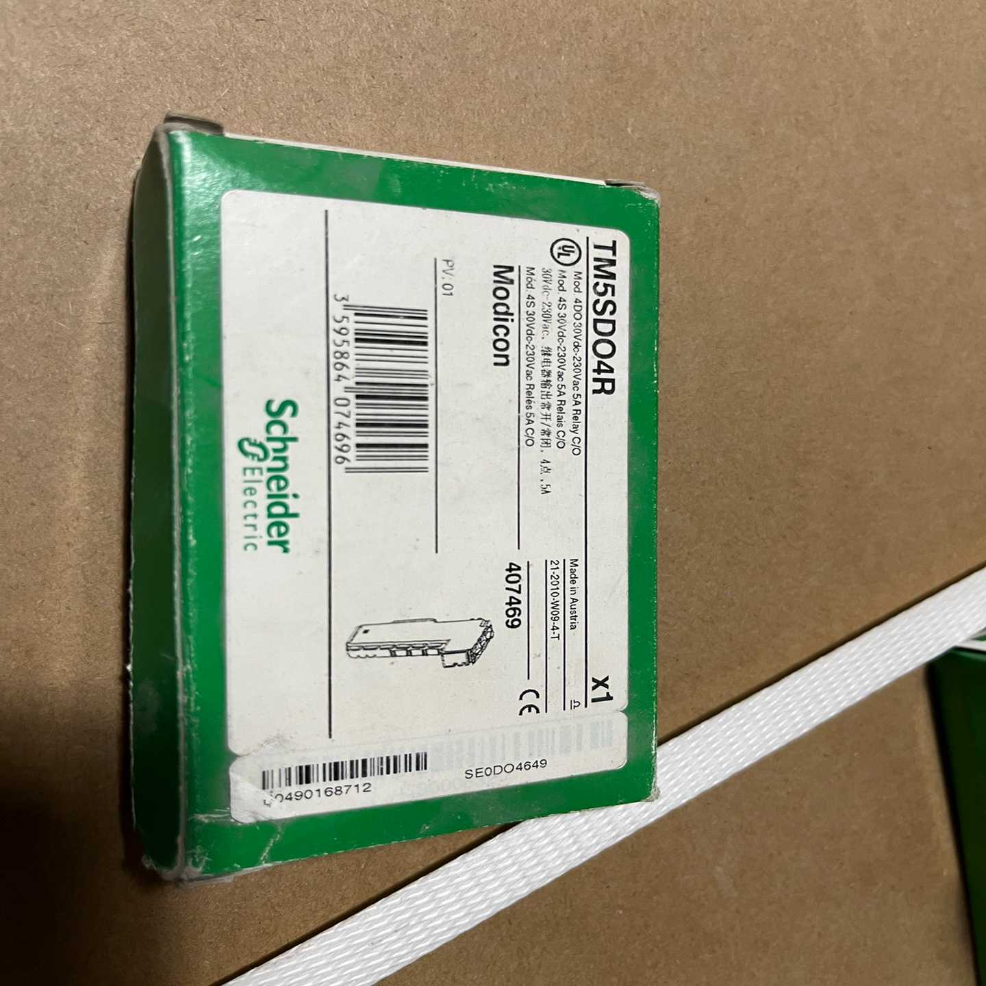 TM5SDO4R数字量输出模块-4O-30V DC2；议价