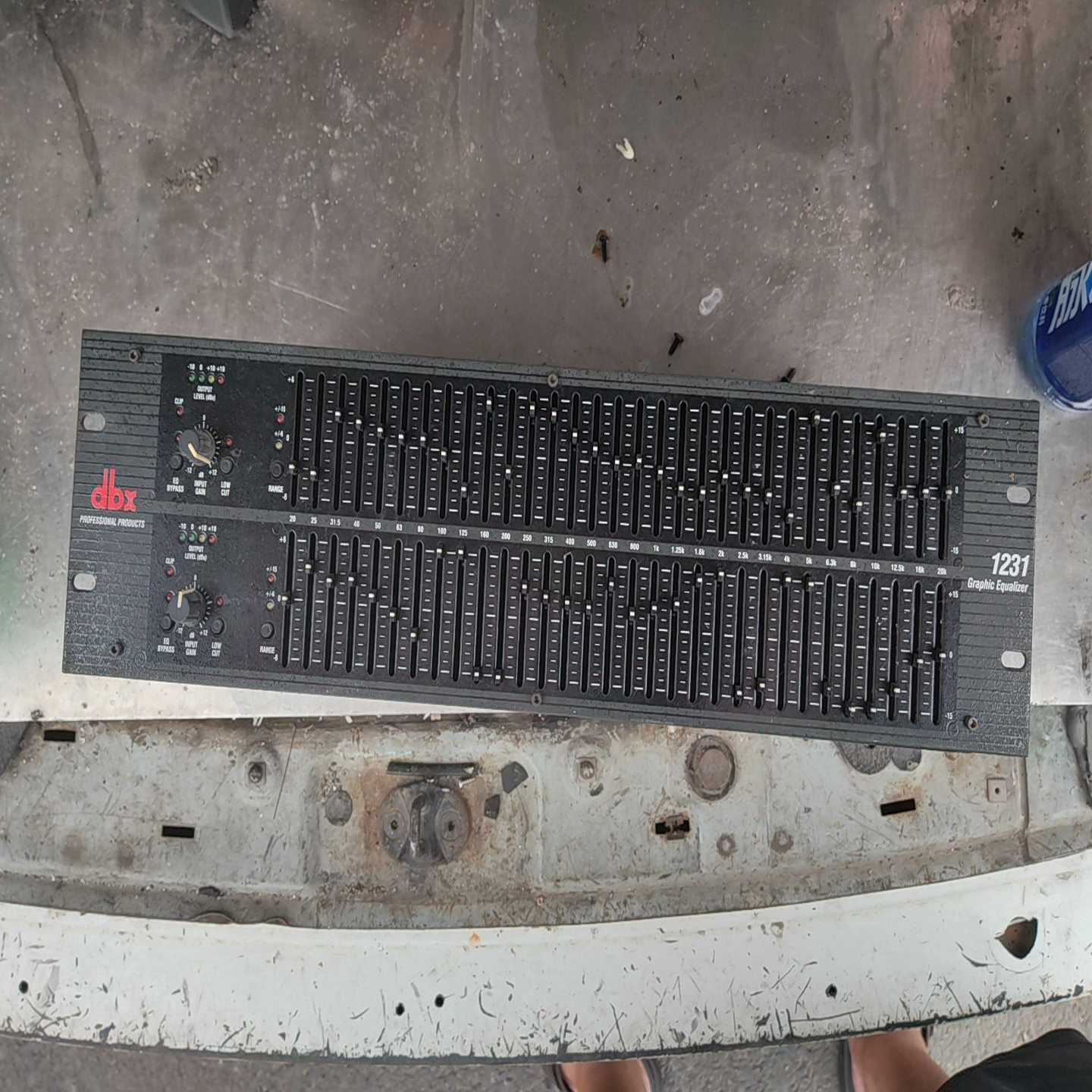 询价原装噶新美产DBX1231均衡器一台,原装正常使用使用
