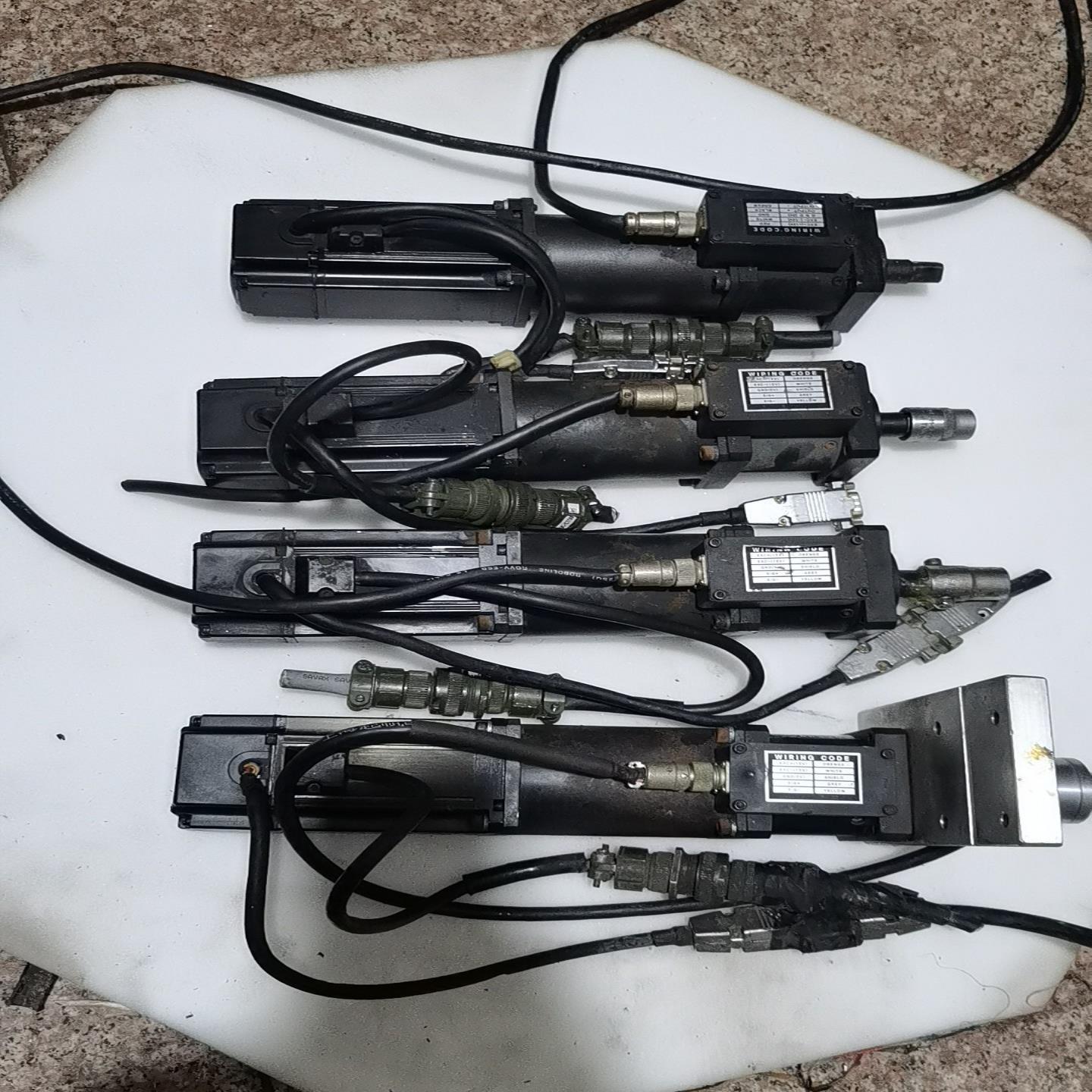 议价韩国世泰SETech伺服电机 APM-SB04ADK-ST2