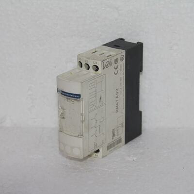 Schneider Telemecanique RM4TA02 ThreePhase Network Control R