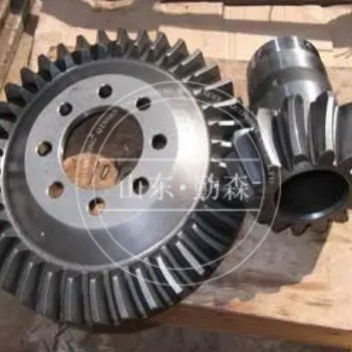 推土机配件型号齐全Sd16螺旋伞齿轮锥轴16T-14-00002