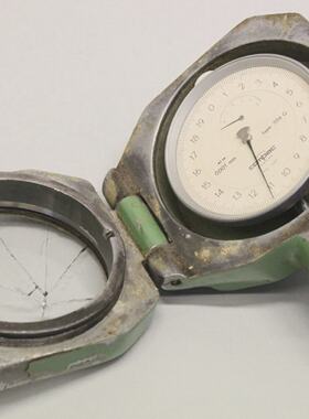 COMPAC Geneve Type  556 G 019 Kleinmessuhr 556G