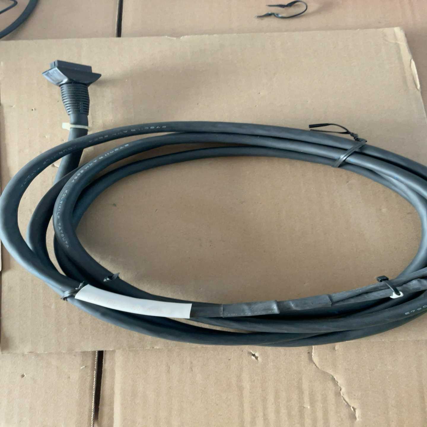 IAI伺服连接线 CB-PCS-MPA030（佳毅工控）