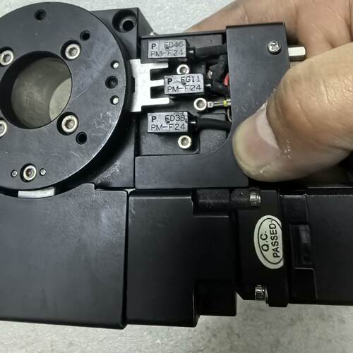 拍前询价：台湾高明铁GMT电动旋转台一个型号ARH60A2P