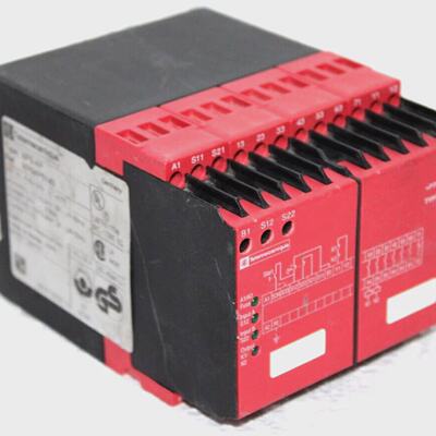 TELEMECANIQUE XPSAP5140 SAFETY RELAY XPSAP PREVENTA EMERGENC
