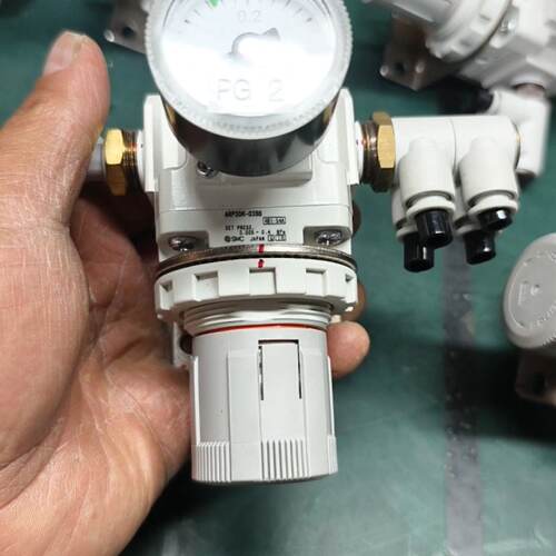 ARP30K-03BG调压阀 带压力表 0.005-—议价