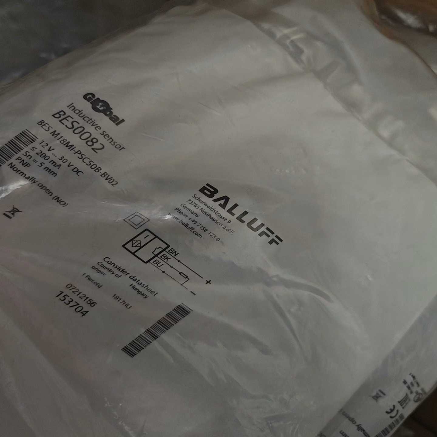 询价~BALLUFF巴鲁夫BES0082接近开关传感器BE