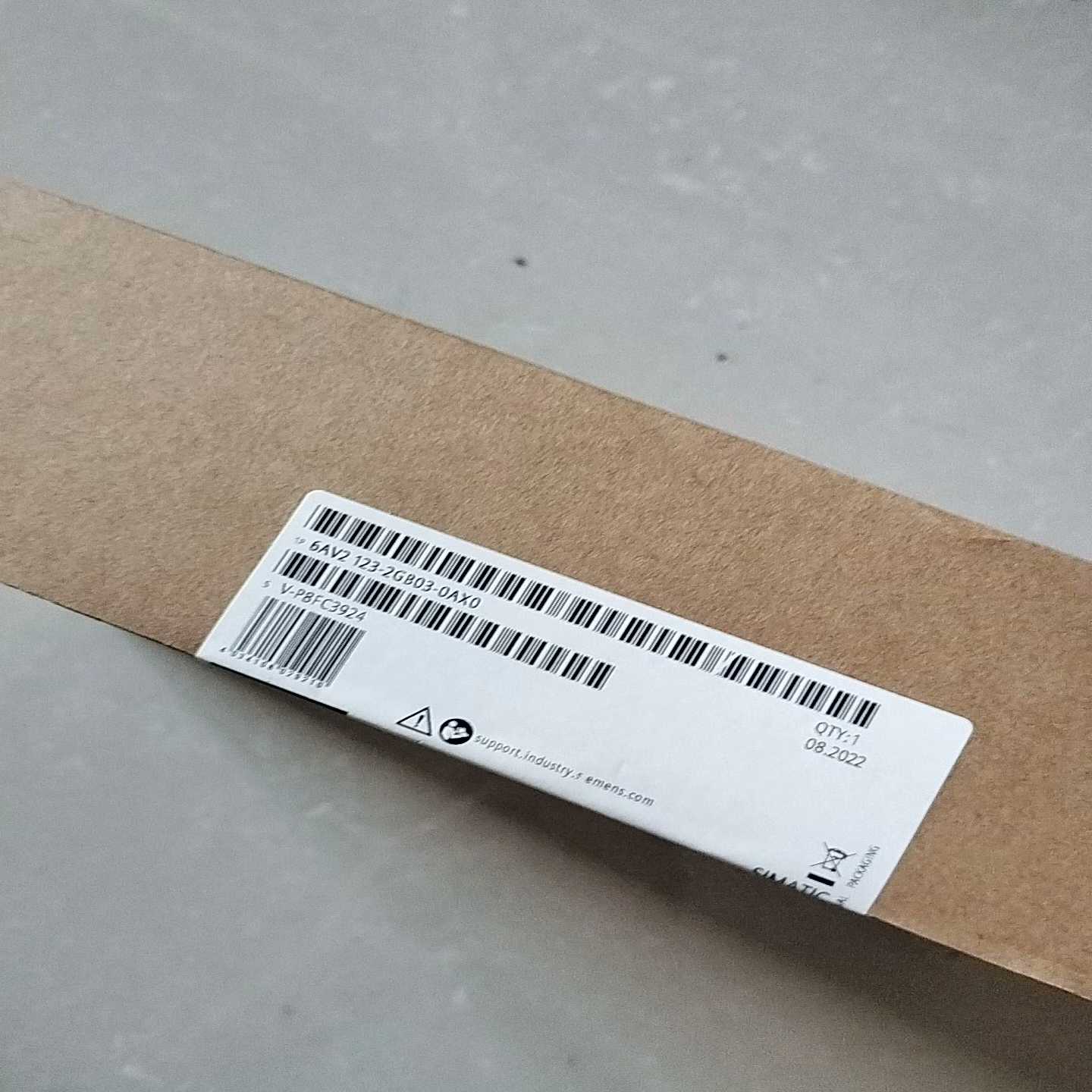 【议价】6AV2123-2GB03-0AX0未开封