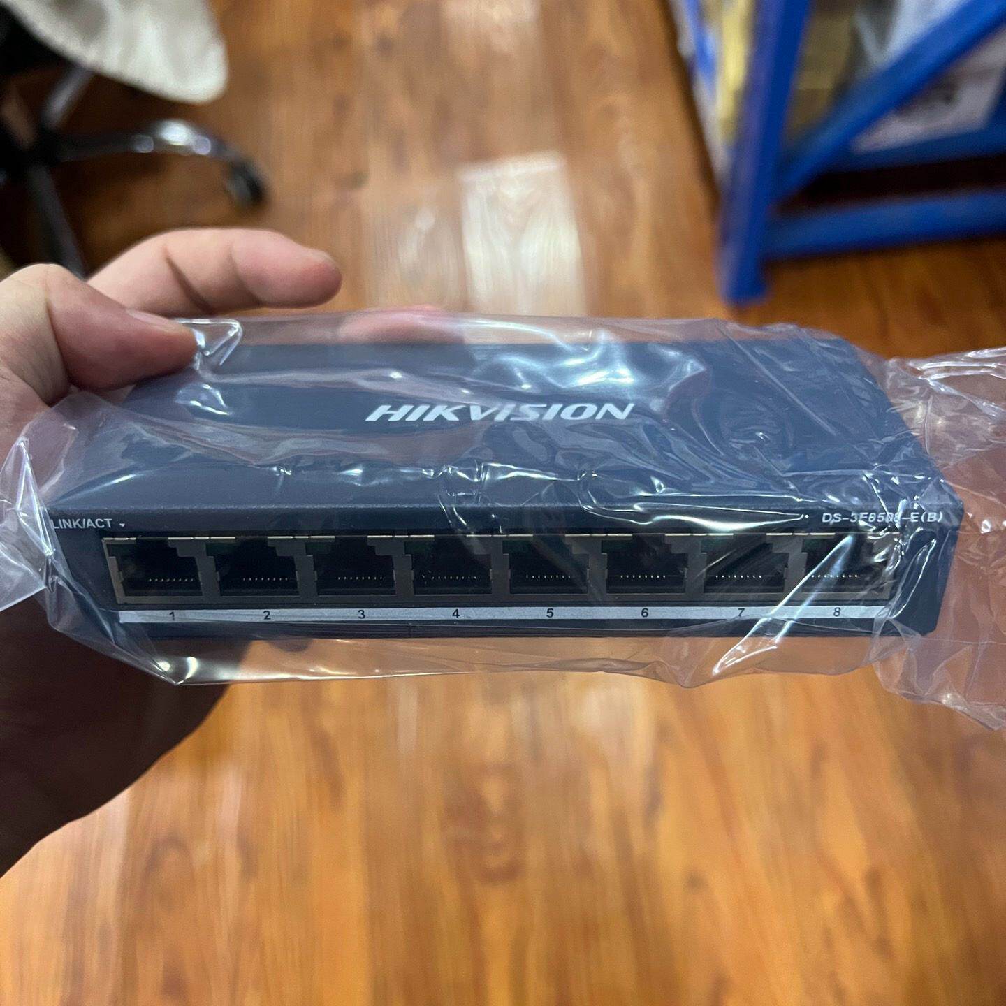 海康威视Ds-0508-E 8口千兆交换机，原装正品，全新未--议价商品