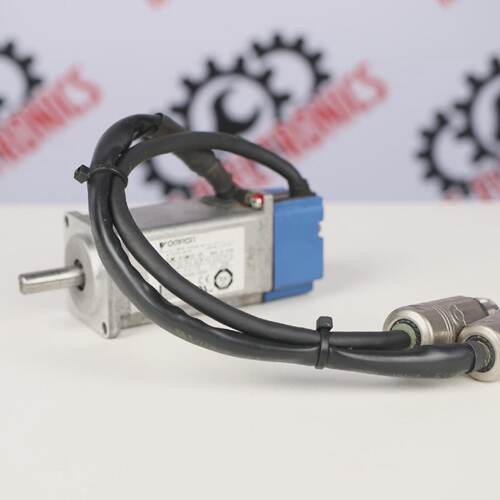 OMRON SJME01AMC410Y SERVOMOTORE AC  6 mesi di garanzia