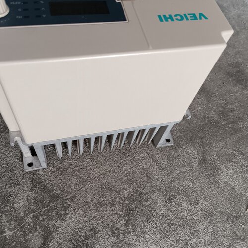 询-伟创变频器AC70T3004G5R5P4KW380