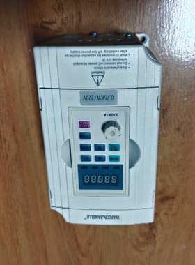 万鑫变频器WX300 WX007M2功率075kw22议价