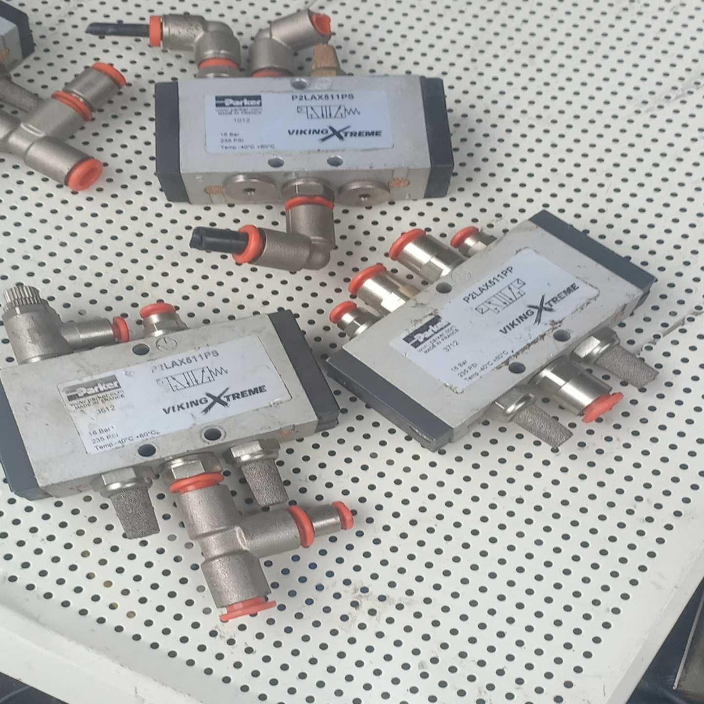 (重工机械)p2lax511pp拆机parker气控阀，需要的联系，单