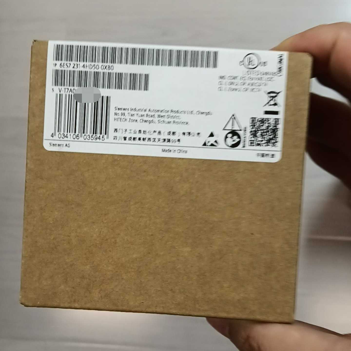 西门子6ES7231-4HD50-0XB0，全新原装正品，--议价商品