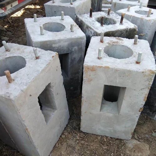 水泥基础底座立杆预埋件定制监控立杆水泥墩充电桩混凝土路灯