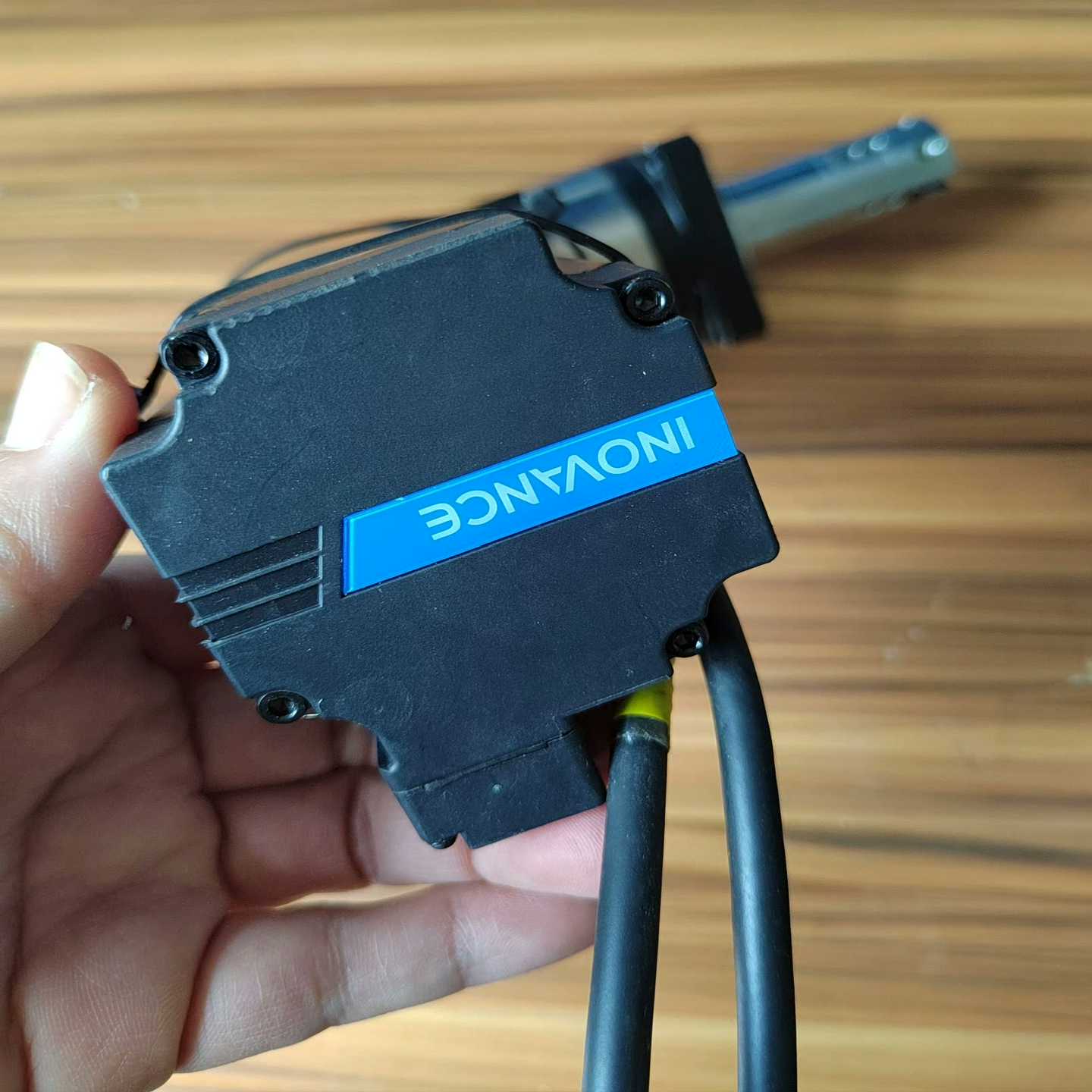 众辰变频器NZ200T-37GY-4-6 37KW 实物图拍~询价