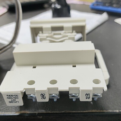 溢价-交流接触器线川LC1D15000Q7C220V有10个