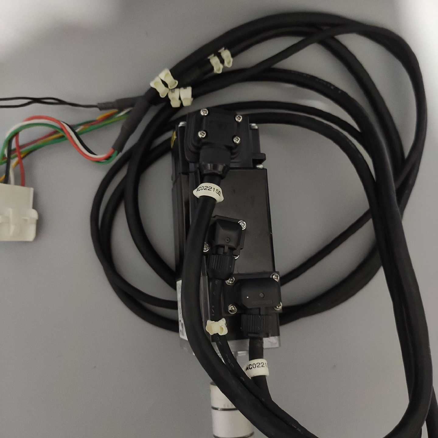 三菱伺服电机 -SFS202B，功率2KW 成色如图 有【侨报商行】