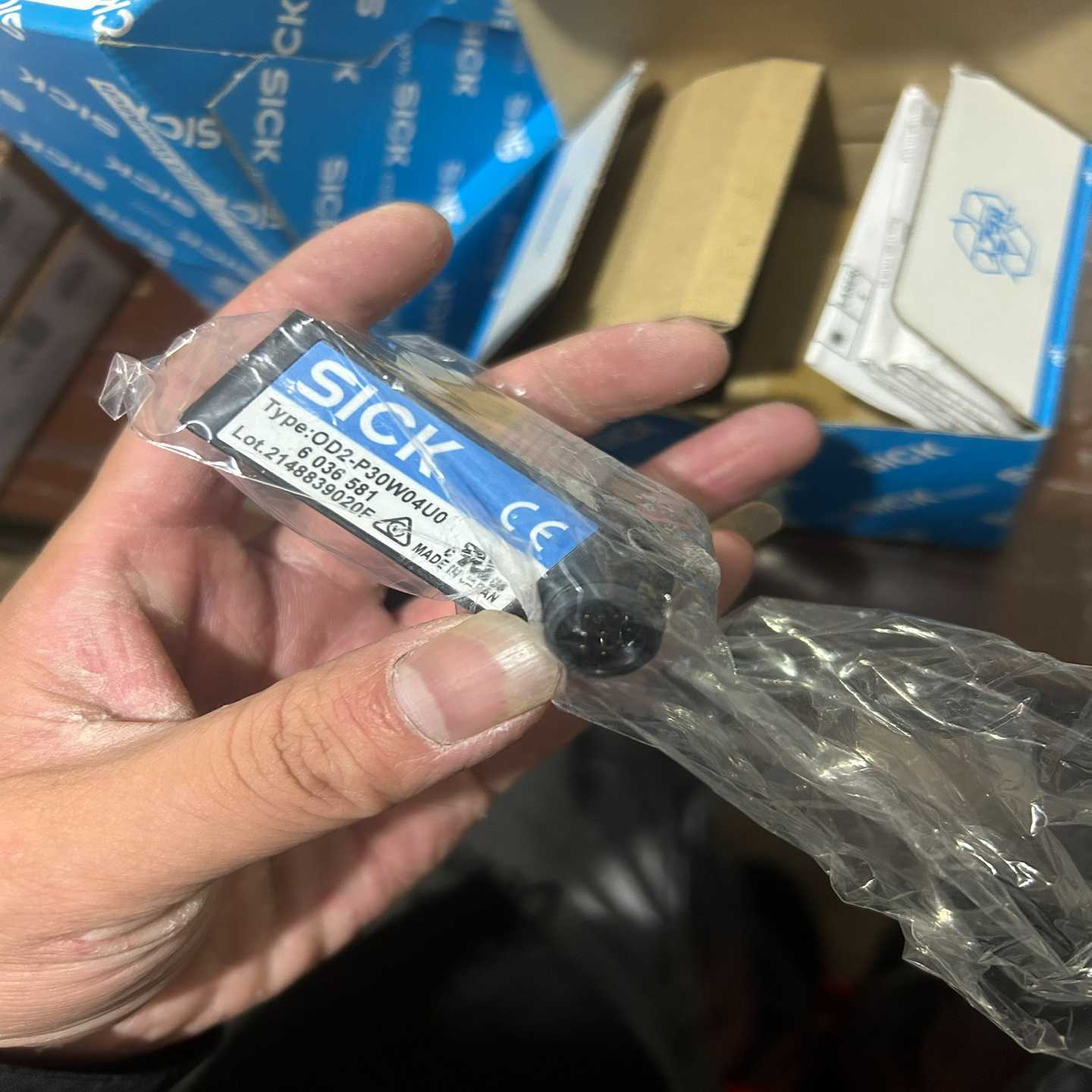 原本装sick西克位移测量传感器OD2-P30W04U0询价