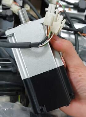 议价禾川伺服电机SV-X2MH040A-B2LN二手拆机无维修功