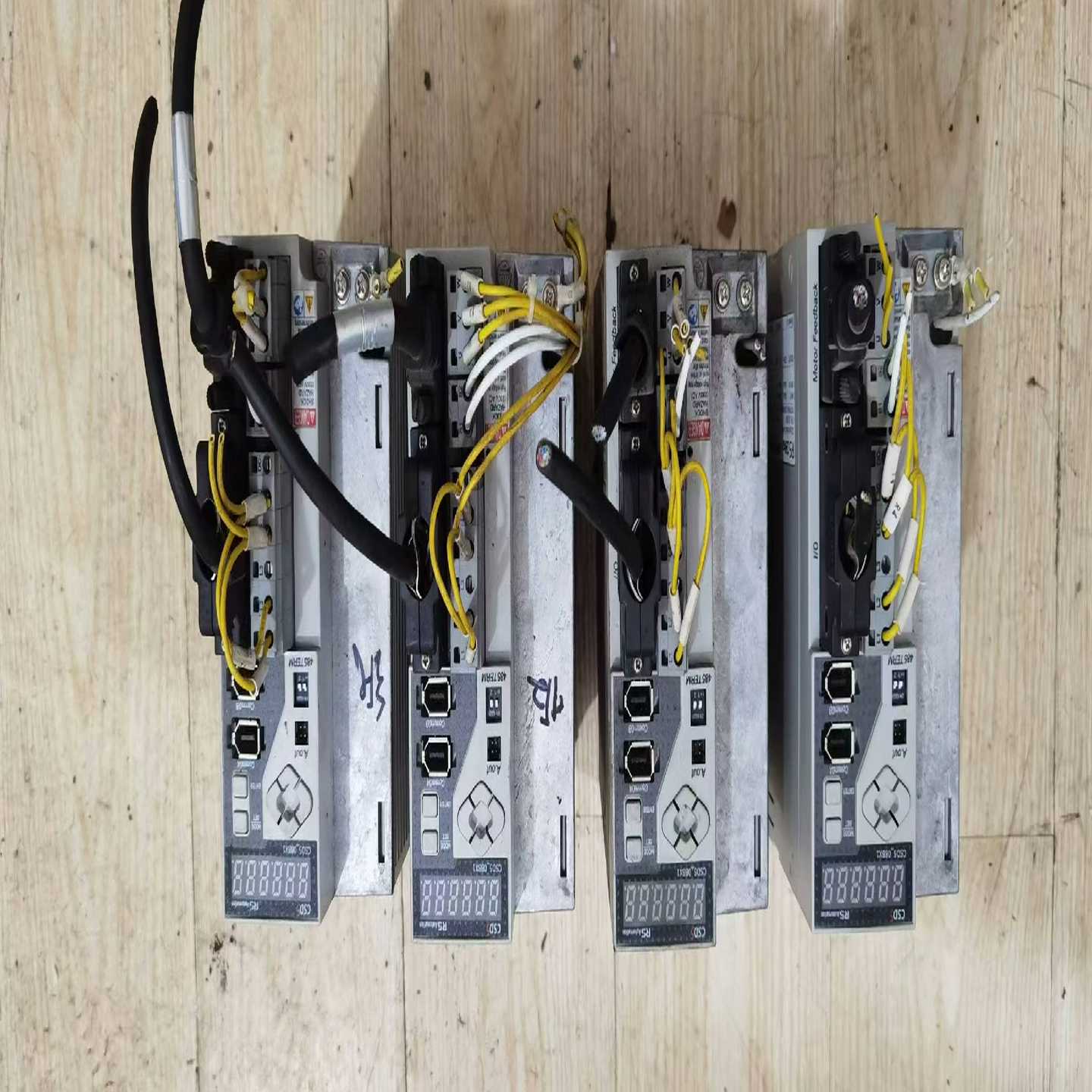 CSD5_08BX1  800W驱动器，成色好，功能正常，有~询价