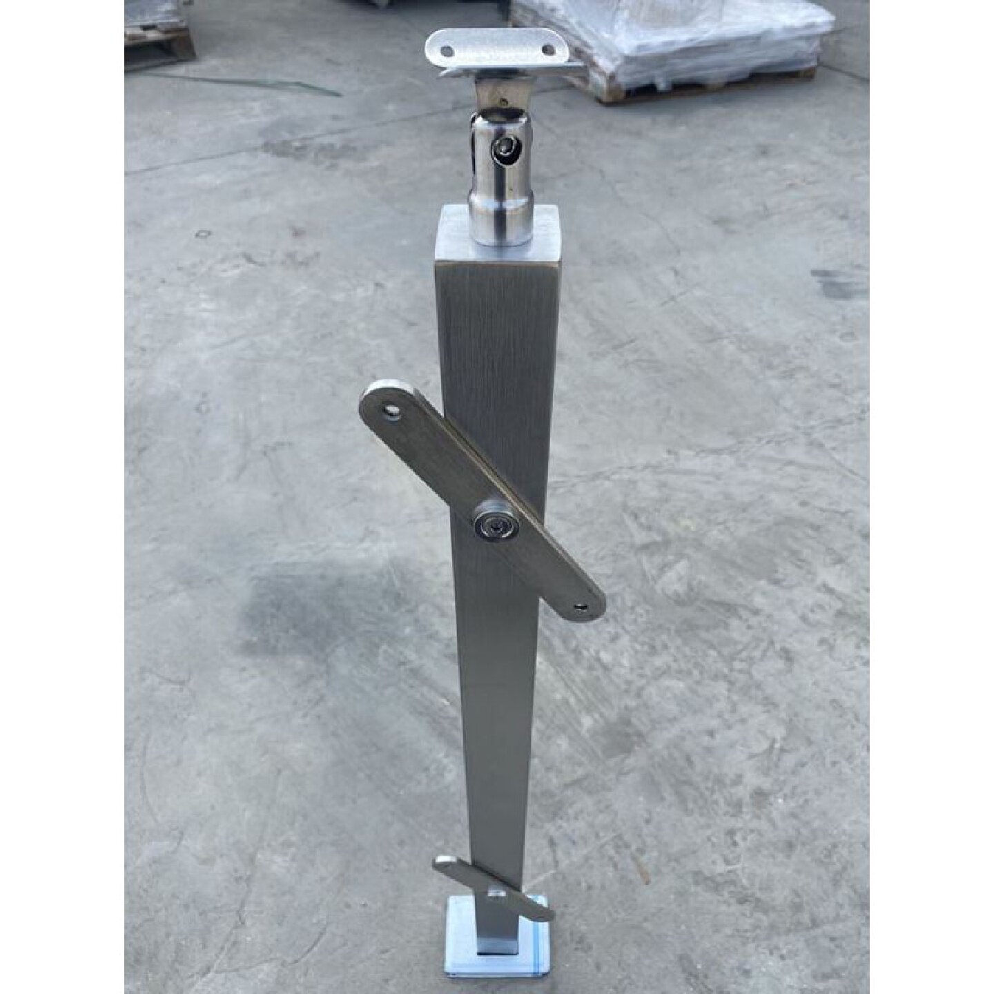 304不锈钢内卡槽立柱方管楼梯扶手玻璃栏杆立柱家用室外阳台护栏