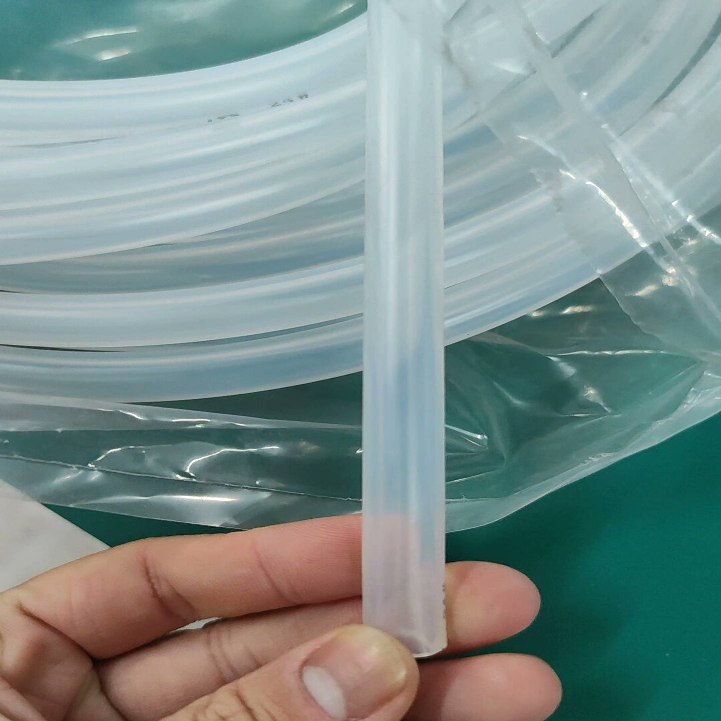 德润采样器蠕动泵泵管，标价为一米的价格，需要多少拍多少。大量