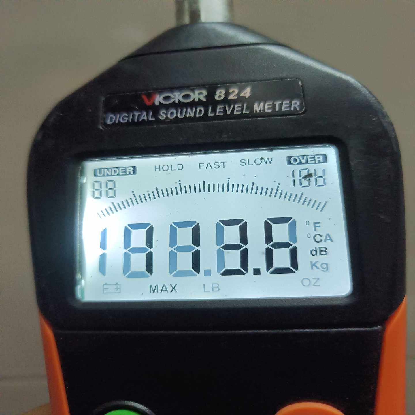 胜利VC824数字噪音计，工业级声级计，测量范围30-130--议价商品