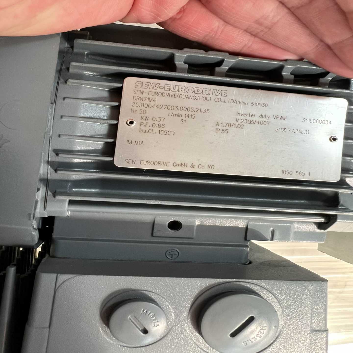 询价~SEW 电机，DRN71M4 两个  WA30 DRN7