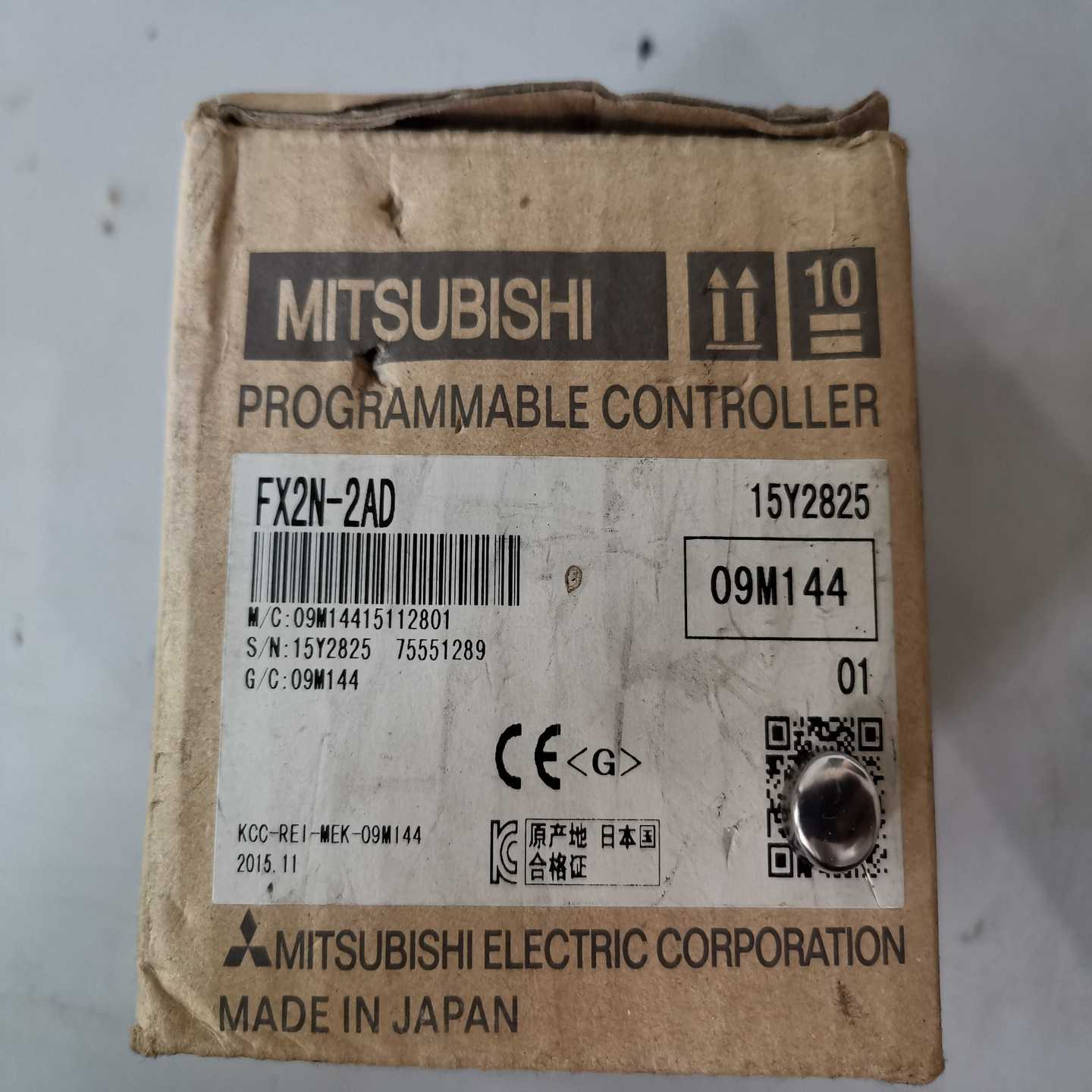 三菱模块FX2N-2AD，实物如图，表面有痕迹-议价