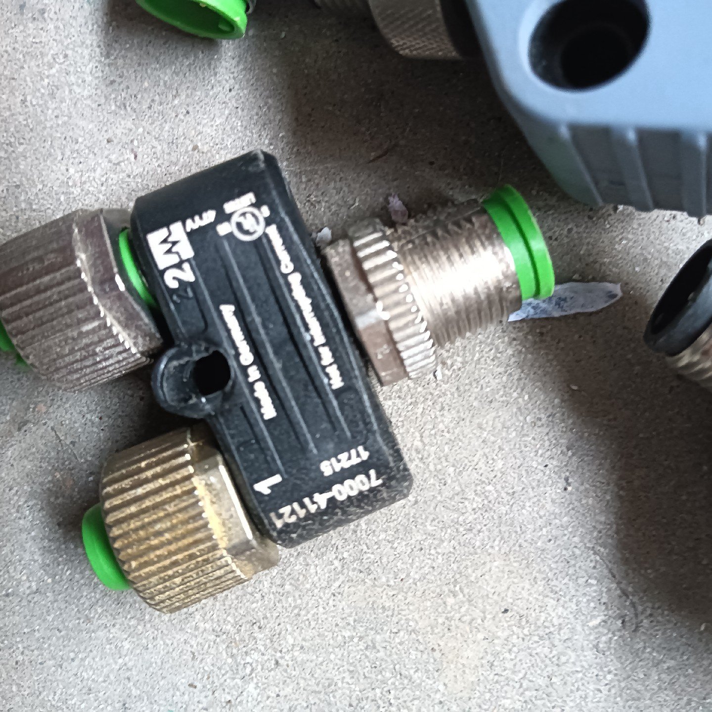 议价ESCHA艾查连接器实物拍摄原装正品单个价格打包出议价