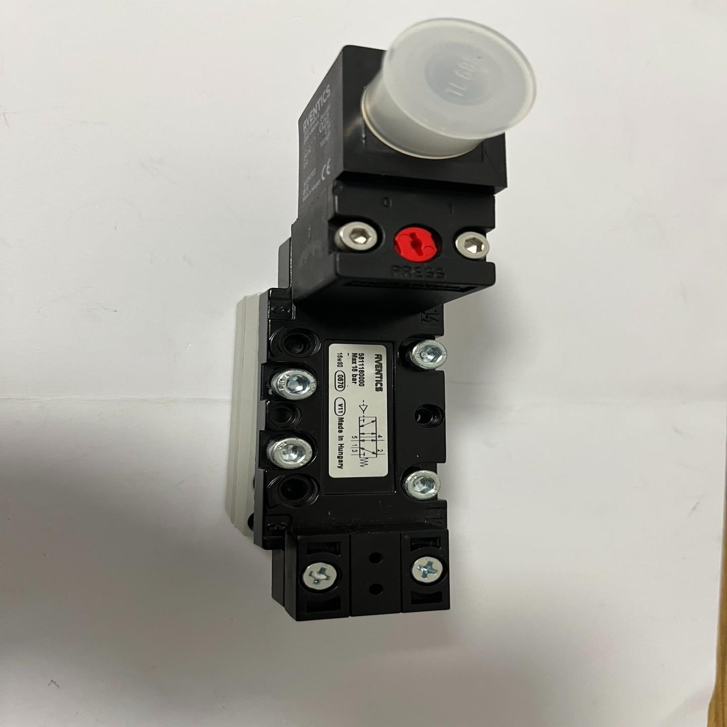 力士乐ISO581电磁阀5811172650；08询价