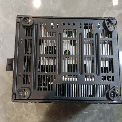 Omron/  控制器FH-1050 实物图，成色如图(亚飞商行）