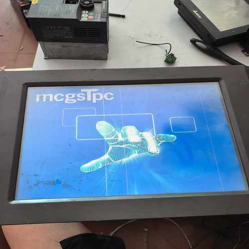 昆仑通态触摸屏TPC1561HI，拆机成色实拍，上电屏幕有--议价商品