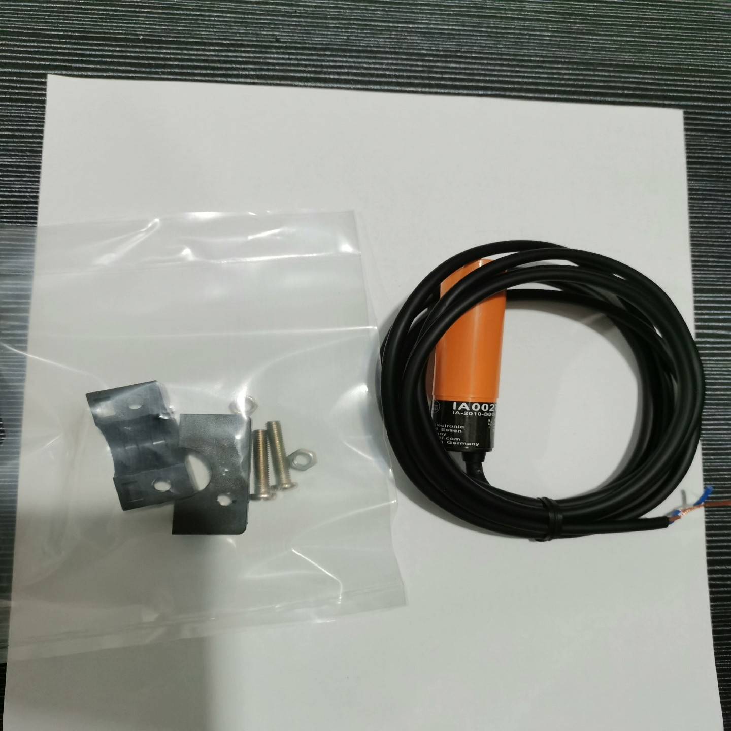 尼龙铆钉子母扣塑料R型按压式膨胀螺R5105共2包2，议价
