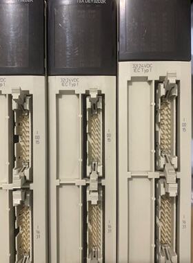 模块TSXDEY32D2K 有3个 成色好 件 功-议价