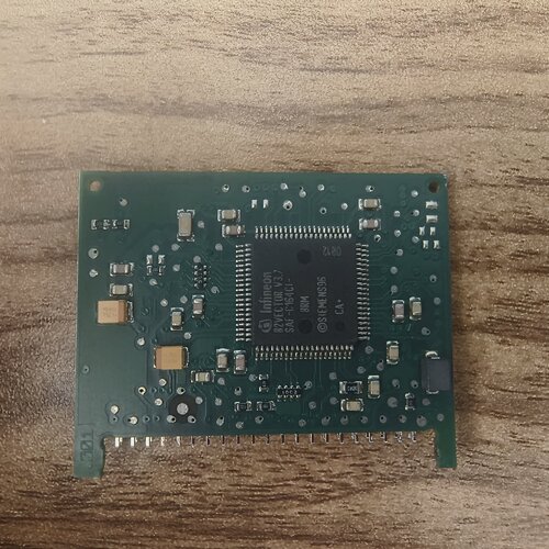 询-伦茨E82EV0000BMP双面PCB板成